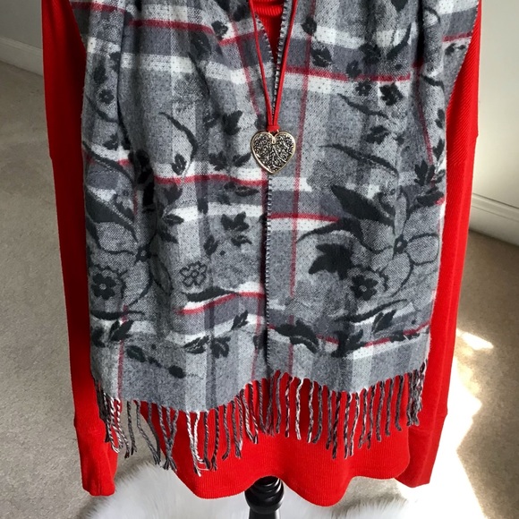 🖤🧣Croft & Barrow Soft Grey Floral Plaid Fringed Winter Scarf - Picture 5 of 7